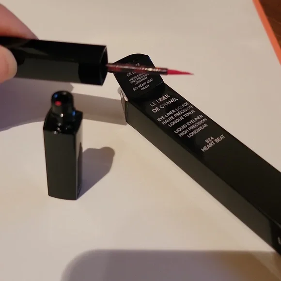 Chanel Makeup takeaways  The Nature Getaway - Picture 11 of 13